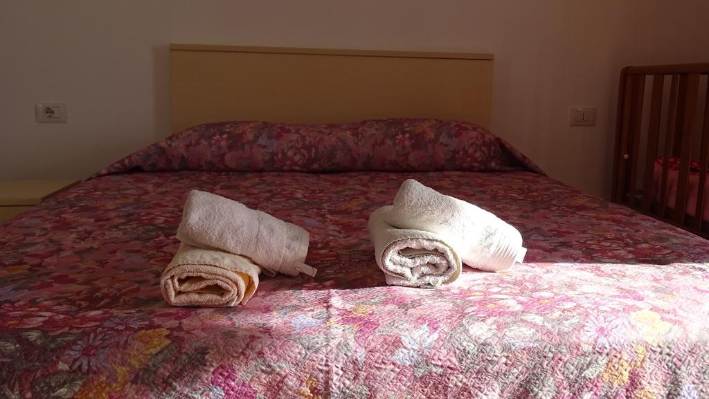 Residence Jazoj Vlorë Buitenkant foto