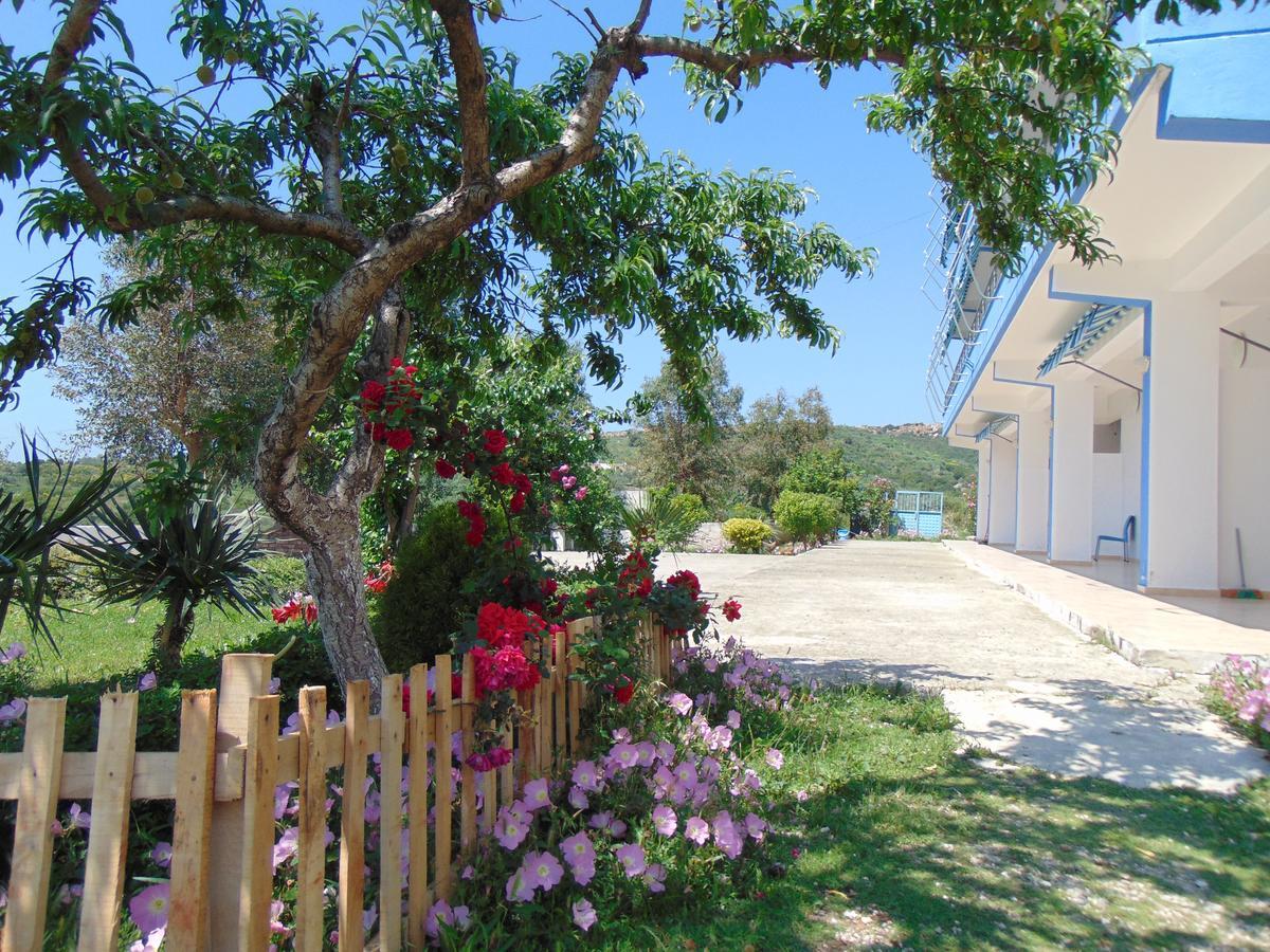 Residence Jazoj Vlorë Buitenkant foto
