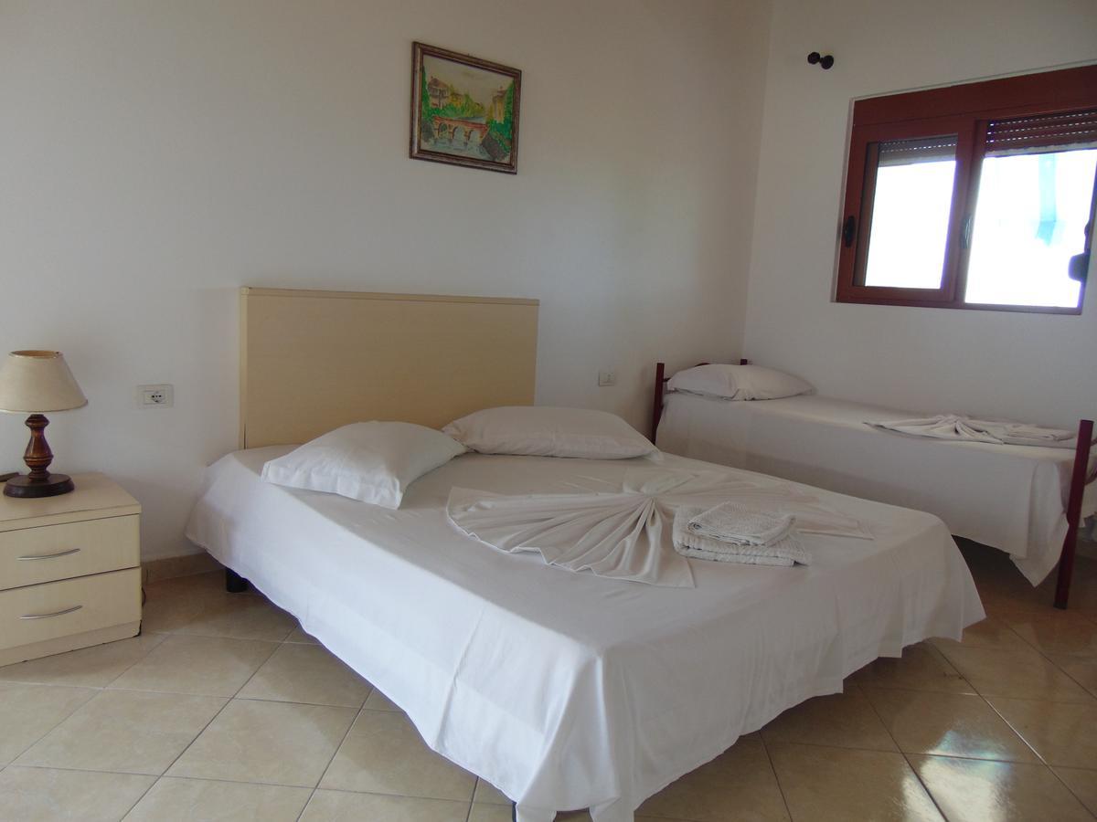 Residence Jazoj Vlorë Buitenkant foto