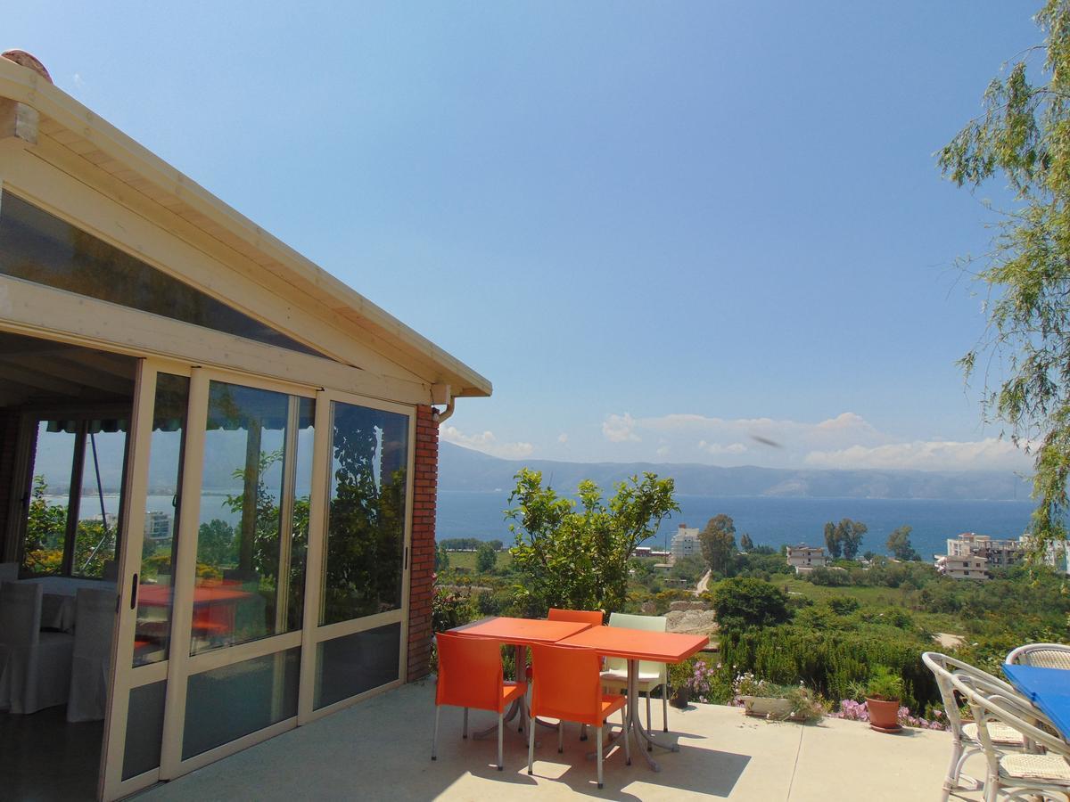 Residence Jazoj Vlorë Buitenkant foto