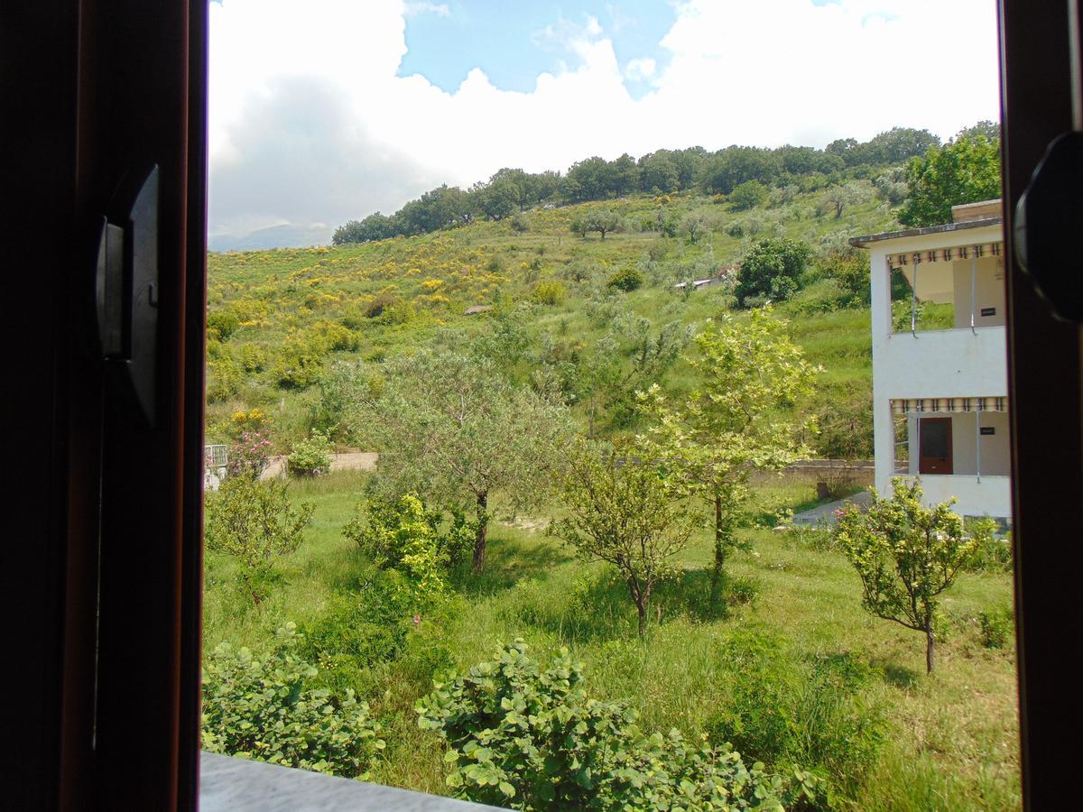 Residence Jazoj Vlorë Buitenkant foto