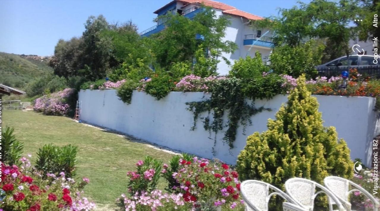 Residence Jazoj Vlorë Buitenkant foto